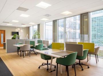 Oficina comercial · 10m² · Reserva un Puesto de Coworking o Hot Desk en Buenos Aires, Al Rio