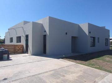 Casa · 194m² · 5 Ambientes · 3 Cocheras · Casa en Venta 5 Ambientes en El Cantón - Escobar