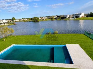 Casa · 310m² · 6 Ambientes · 2 Cocheras · Casa en Venta en El Cantón Golf, El Cantón, Escobar