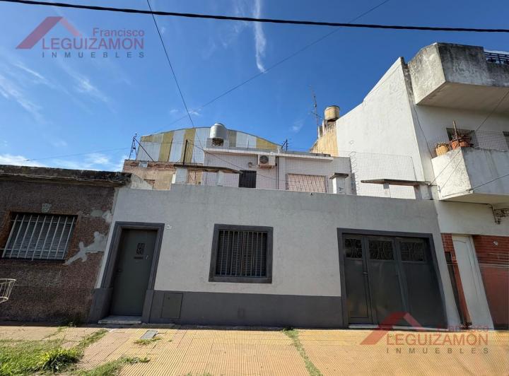 PH · 264m² · 6 Ambientes · 1 Cochera