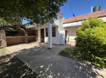 Casa · 179m² · 3 Ambientes · 1 Cochera · Imperdible! Retazada! Venta Casa Dos Dorm. Mas Dpto - Barrio Villa El Libertador