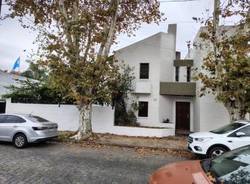 Casa de 4 ambientes, San Fernando · Casa 4 Amb. en Alquiler en Victoria
