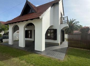 Casa de 4 ambientes, Tandil · Casa en Alquiler de 3 Dorm. en Condominio (Zona Cerrito)