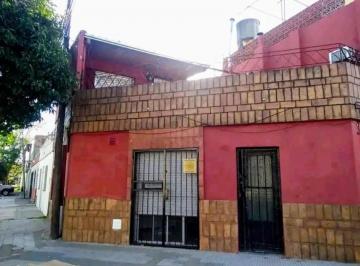 Casa de 2 ambientes, Rosario · Casa de un Dormitorio con Terraza y Altillo