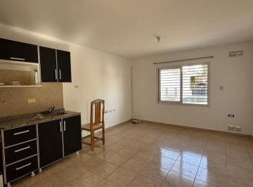 Departamento · 35m² · 2 Ambientes · Venta Depto 1 Dorm Planta Baja y Patio Desocupado