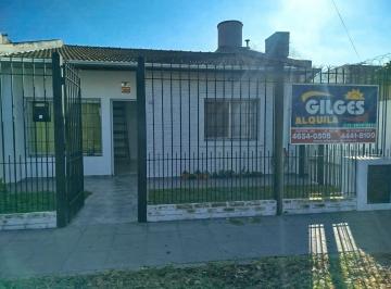 Casa · 64m² · 3 Ambientes · Alquiler PH Al Frente 3 Amb - Caseros