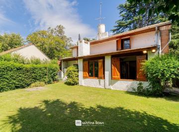 Casa · 166m² · 4 Ambientes · 3 Cocheras · Venta - Casa - Barrio El Tejado
