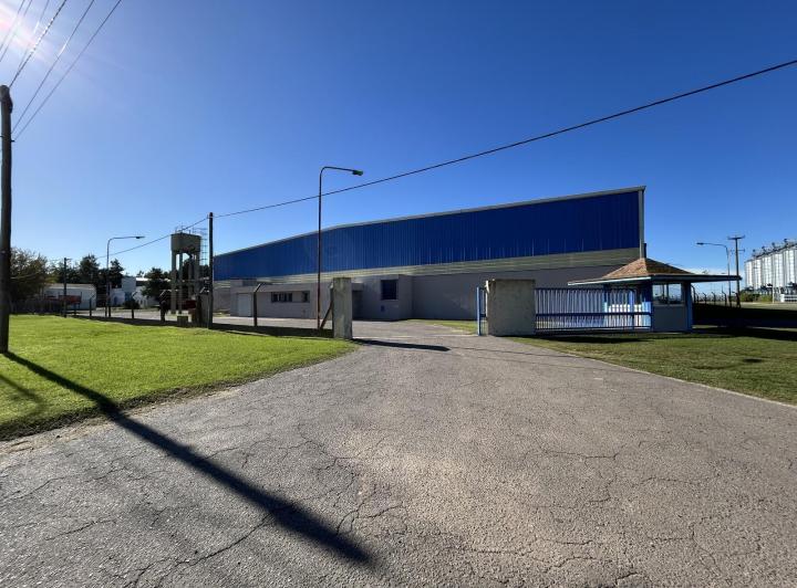 Depósito · 4368m²