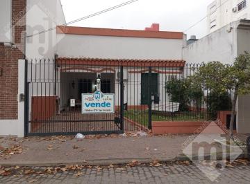 Casa · 172m² · 3 Ambientes · 1 Cochera · Casa en Venta