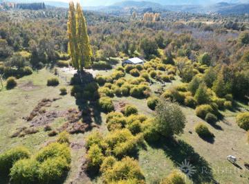 Campo · 80ha · 2 Ambientes · Chacra con Arroyo Mallin Ahogado, El Bolsón (Su - 34)