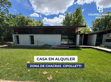 Casa · 400m² · 4 Dormitorios · Casa en Cipolletti