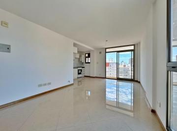 Departamento · 60m² · 3 Ambientes · Departamento Dos Dorm. en Centro de Rosario con Pileta y Quincho