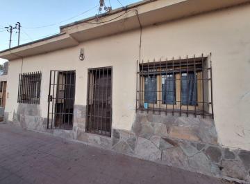 Casa · 105m² · 2 Ambientes · Gran Oportunidad Casa, Godoy Cruz