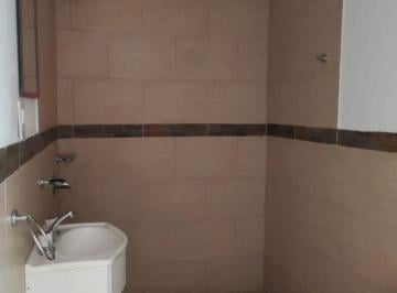 PH en Alquiler de 3 ambientes Remedios de Escalada · PH de Aprox. 70 m² con 2 Dorm. en Alquiler en Remedios de Escalada
