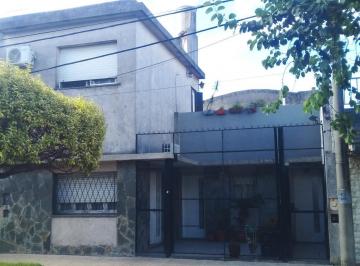 Casa · 140m² · 4 Ambientes · Venta - Casa - 3 Dorm. - Ocampo 3780 - Cinco Esquinas - Rosario