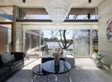 living con vistas al exterior · Venta Casa 8 Ambientes Santa Catalina Tigre