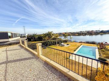DOC-DOC-451_2 · Casa en Venta a La Laguna en Villanueva San Benito Apto Permuta