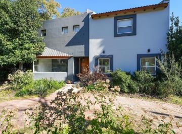 Fachada principal exterior · Venta Casa 3 Dorm. en San Carlos Country Club