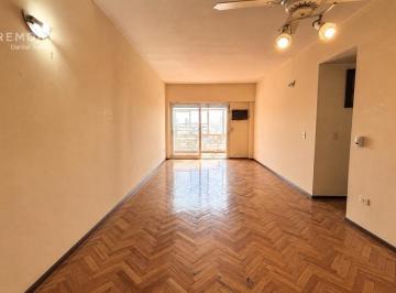 Departamento · 70m² · 4 Ambientes · 1 Cochera · Departamento 4 Ambientes en Venta en Caballito con Cochera y Balcon