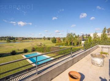 Casa · 250m² · 7 Ambientes · 3 Cocheras · Casa en Venta Al Golf en San Isidro Labrador