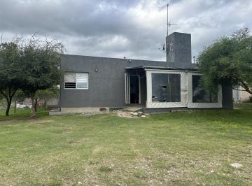 Casa · 40m² · 2 Ambientes · 1 Cochera · Casa en El Pueblito