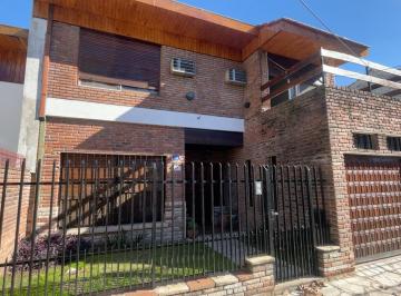 Casa · 161m² · 5 Ambientes · 1 Cochera · Venta Casa 5 Ambientes en Florida Mitre