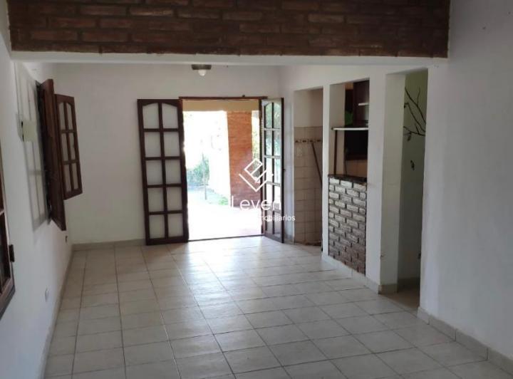 Casa · 195m² · 3 Ambientes · 2 Cocheras