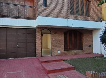 Departamento · 131m² · 4 Ambientes · 1 Cochera · Dúplex de 3 Dormit. C/ Cochera | Apto Crédito