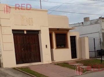 Casa · 120m² · 6 Ambientes · 1 Cochera · Casa en Venta - Rio Cuarto