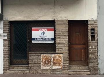 Casa · 127m² · 2 Dormitorios · Casa en Venta - Calle Lerma 122