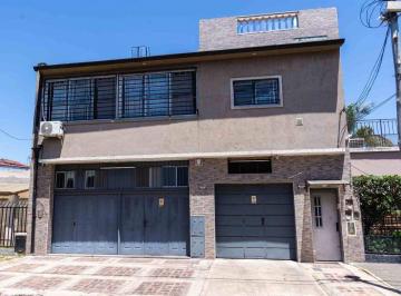 Depósito · 400m² · Venta Deposito en Ramos Mejia 300 m