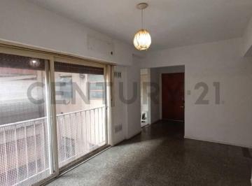 Departamento · 38m² · 2 Ambientes · Alquiler 2 Ambientes Apto Luminoso Frente a La Plaza