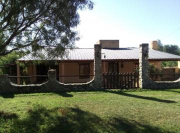 Casa · 277m² · Casa en Villa Rumipal Sobre Ruta Principal de Ingreso.