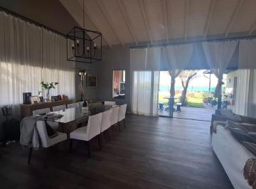 Casa · 296m² · 4 Ambientes · 2 Cocheras · Venta Casa 3 Dorm. Valle del Golf