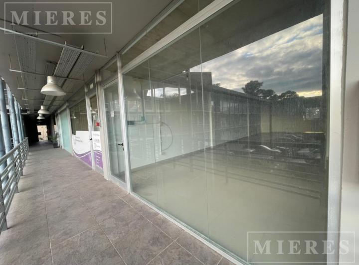 Local comercial · 71m² · 1 Ambiente