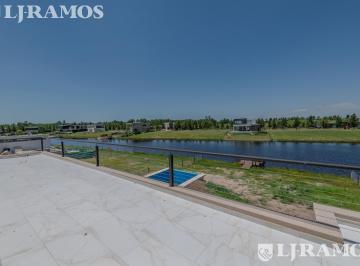 Casa · 260m² · 5 Ambientes · Casa - El Naudir a Laguna con Salida Al Rio Pg