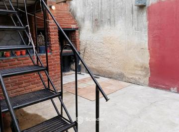 Casa · 73m² · 5 Ambientes · Venta / Permuta - Casa de Pasillo de Dos Dorm. Más Comodín. Patio con Parrillero. Azcuenaga, Ro