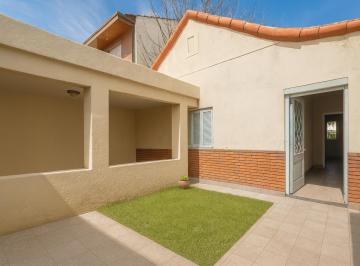Casa · 60m² · 4 Ambientes · 1 Cochera · Venta | Casa Terreno Propio a Reciclar | 4 Amb. | Cochera | Patio | Parque Avellaneda