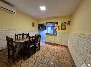 Imagen 1 · Casa Al Frente de 1 Dormitorio y Cochera Barrio Transporte