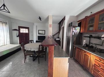 PH · 60m² · 3 Ambientes · 1 Cochera · El Equilibrio Perfecto Entre Casa y Departamento Existe… y Está en Banfield