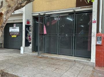 Local comercial · 36m² · 1 Ambiente · Local en Estratégica Ubicación, Frente a La Plaza Libertad
