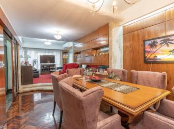 Departamento · 198m² · 8 Ambientes · 1 Cochera · Departamento Pb Venta Centro 4 Dorm. Cochera