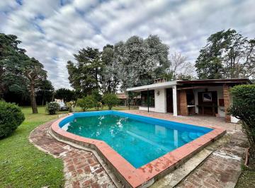 Casa · 312m² · 3 Ambientes · 1 Cochera · Casa en Venta en Escobar - ID 6077