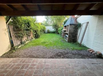 Casa · 110m² · 4 Ambientes · 1 Cochera · Venta Casa Triplex 4 Amb Pilar Apto Crédito