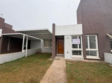 Casa de 5 ambientes, Córdoba · Villa Retiro de Horizonte Alquiler Casa 2 Dorm. Patio y Cocheraa Estrenar!