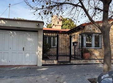 Casa · 150m² · 5 Ambientes · 2 Cocheras · Venta Hermosa Casa en Sexta Seccion