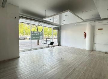 Local comercial · 242m² · Excelente Local Forum Puerto Madero - Disponible Desde Fin de Junio 2026