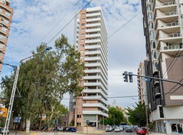 Departamento de 4 ambientes, Neuquén · Piso Gerencial de 270 m²