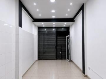 Local comercial · 30m² · 1 Ambiente · Local en Alquiler. Sin Expensas. Zona Centro