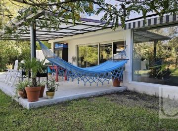 Casa · 197m² · 4 Ambientes · 3 Cocheras · Venta Casa 4 Ambientes Villanueva Santa Catalina Puerta 3